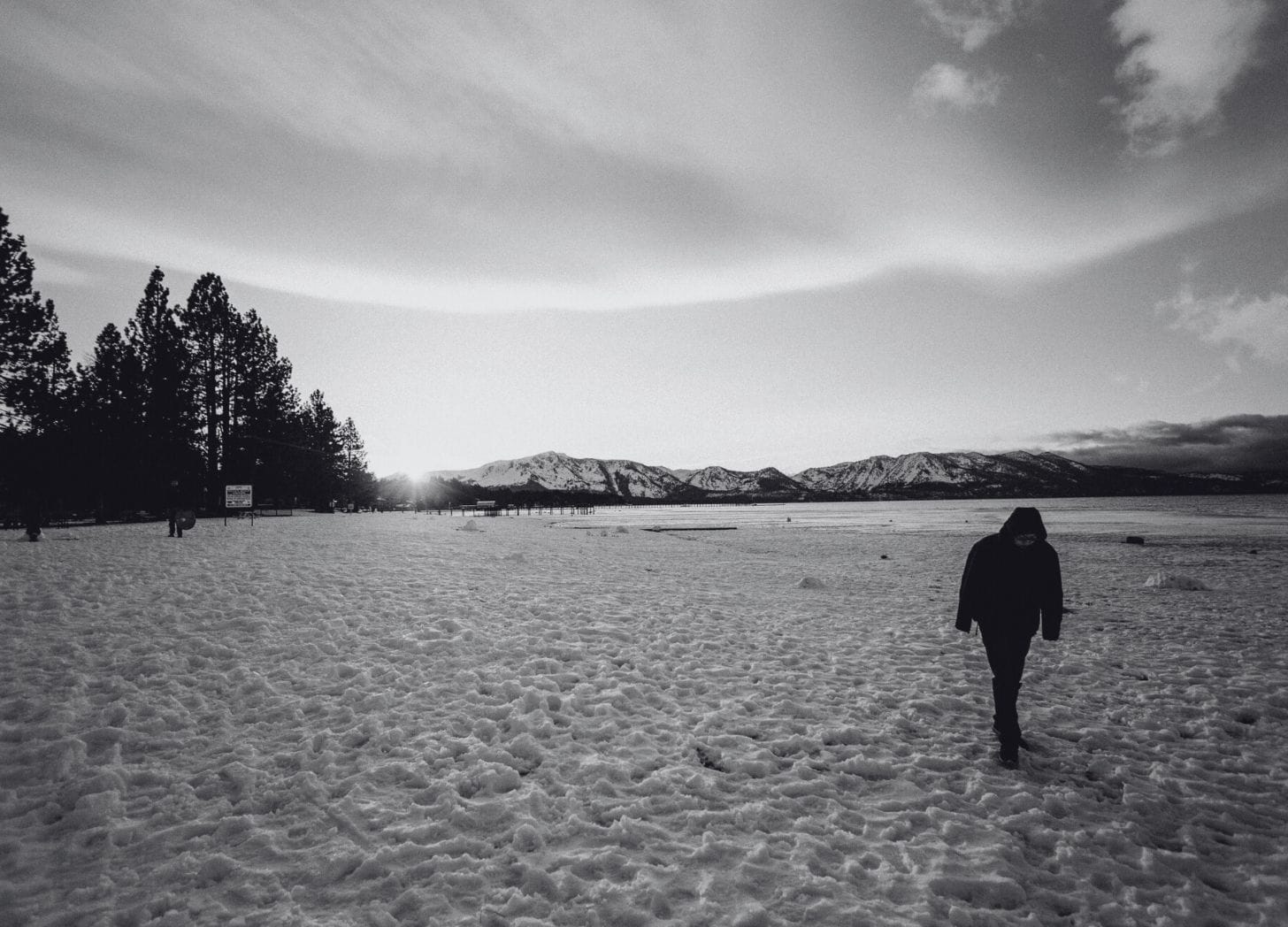 Birthmarks and Breakdowns: A Raw Look at Maternal Anxiety